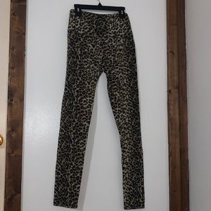 Soft cheetah print leggings